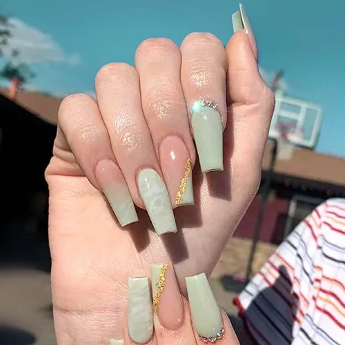 Vista 20 de RikView uñas postizas blancas en forma de almendra de longitud media, uñas adhesivas naturales, uñas en relieve con diseño de margarita