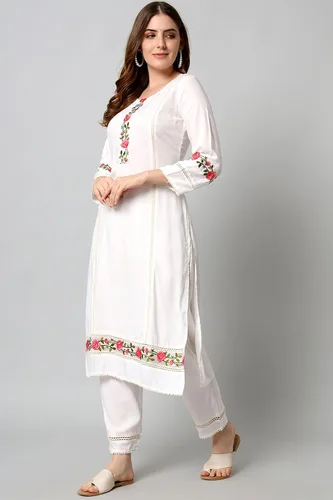 Vista 3 de Chandrakala Conjunto de pantalón Kurti de algodón bordado floral blanco para mujer (K222-P), Blanco-222