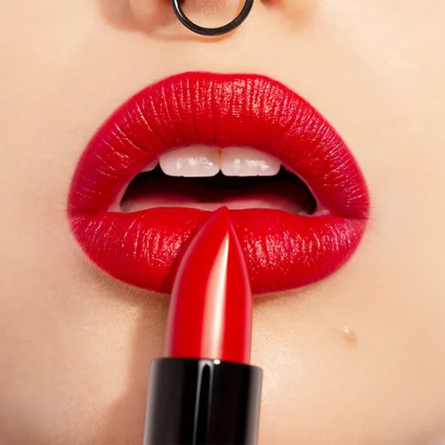 Vista 2 de 3INA The Lipstick - Lápiz labial hidratante para mujer, acabado satinado semimate con 5 horas de uso prolongado, altamente pigmentado y cómodo 245