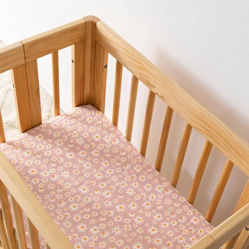 Vista 7 de Babyletto Sábanas de muselina para cuna para niñas y niños en margarita
