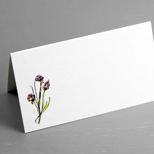 Vista 3 de HERB - Tarjetas de lugar (4 hierbas) para cenas y eventos. Estilo de tienda de campaña de mesa, puntuadas para plegarse fácilmente. Disponible