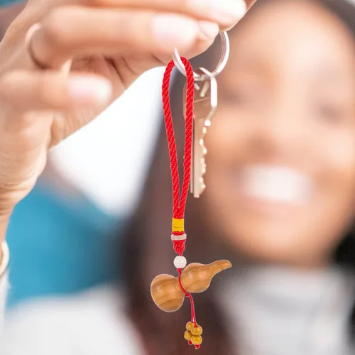 Vista 9 de FOMIYES Accesorios colgantes para espejo de coche, llavero chino de calabaza de madera de Feng Shui, llavero de calabaza Wu Hulu, llavero