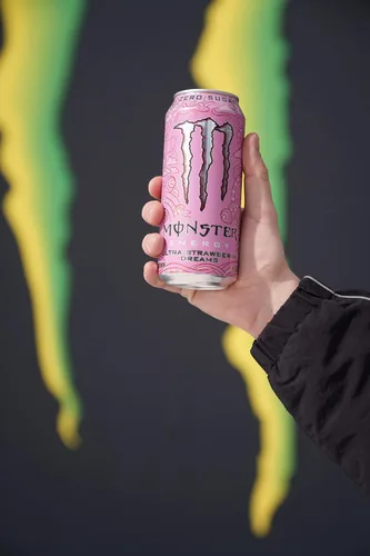 Vista 4 de Monster Energy Ultra Strawberry Dreams, bebida energética sin azúcar
