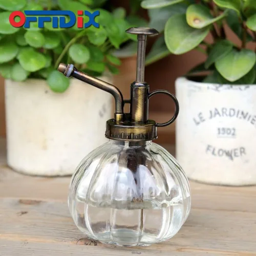 Vista 4 de OFFIDIX Botella rociadora de vidrio transparente, 6.3 pulgadas de alto, estilo vintage con bomba superior de plástico de bronce, regadera de vidrio