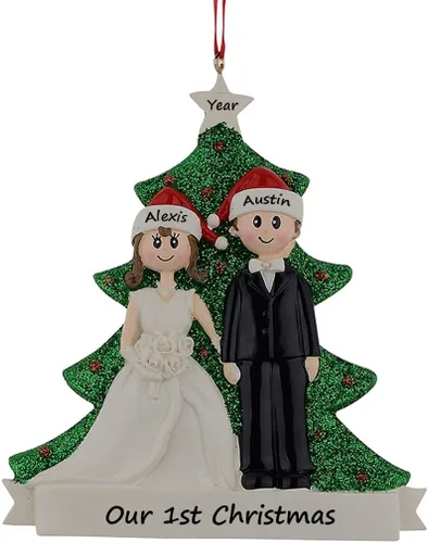 Vista 12 de Nuestro primer adorno de Navidad de boda para pareja - Adorno personalizado de árbol de Navidad para pareja recién casada - Mr & Mrs primer adorno