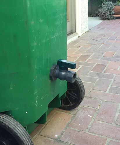 Vista 7 de Kit de espiga de válvula de bola de PVC de puerto completo de 1 pulgada con montaje de mamparo + adaptador de manguera..