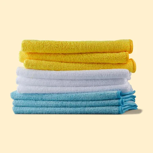 Vista 6 de Paños de limpieza de microfibra Amazon Basics, no abrasivos, reutilizables y lavables, paquete de 48, azul/blanco/amarillo, 16 x 12 pulgadas