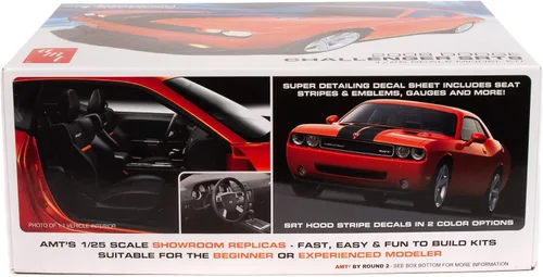 Vista 4 de AMT 2008 Dodge Challenger SRT8 Kit de modelo a escala 1:25 (AMT1075)