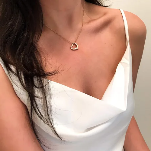 Vista 7 de Altitude Boutique Collar de corazón abierto para mujer, collar de corazón flotante, hipoalergénico, simple, collar de corazón con texto en inglés "I
