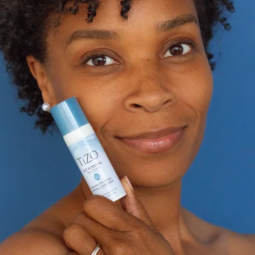 Vista 3 de TIZO TIZO Eye Renewal SPF20 Peso neto 0.5 oz/15 g, 1 unidad