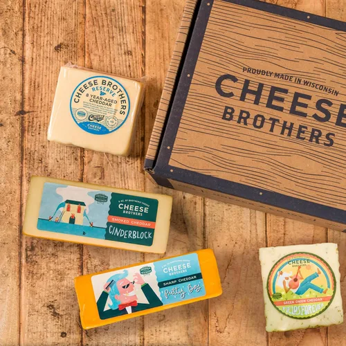 Vista 12 de Cheese Bros. Queso cheddar Hecho en Wisconsin (Cheddar ahumado, 12 unidades)