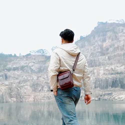 Vista 6 de Bolso de hombro de cuero para hombre, bolso cruzado casual, bolso de mensajero vintage de viaje, bolso multifunción