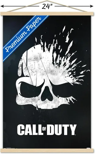 Vista 3 de Trends International Call of Duty - Póster de pared de calavera, 22.375 x 34 pulgadas, paquete de impresión premium y colgador de madera de haya