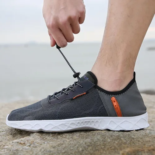 Vista 6 de Whatseaso Zapatos acuáticos para mujeres y hombres, ligeros, de secado rápido, para playa, adultos, zapatos deportivos para natación, surf, piscina