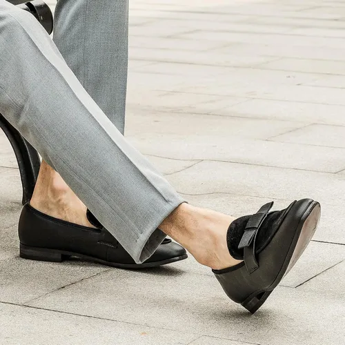 Vista 2 de JITAI Zapatos Penny de cuero con puntera de mocasín para hombre Negro/01