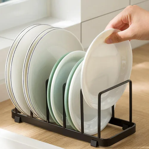 Vista 3 de Paquete de 2 estantes de almacenamiento acentuados para el hogar, organizador de platos, estante de metal para almacenamiento de platos para Negro