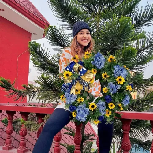 Vista 5 de Corona de primavera con bandera de Ucrania, girasol, decoración de primavera, corona ucraniana azul y amarilla para decoración del hogar, porche