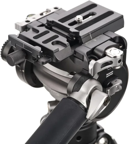Vista 8 de Benro Tortoise CF Serie 2, trípode de 4 secciones con cabezal híbrido FS36PRO