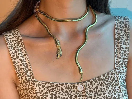 Vista 2 de LAKIYOYO Pulsera de serpiente flexible para mujer, gargantilla de serpiente punk ajustable, collar Medusa flexible multiusos