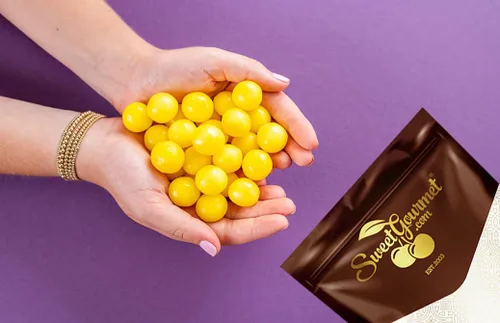 Vista 4 de SweetGourmet Caramelo original LemonHead envuelto a granel 1 libra
