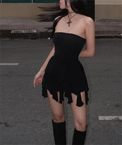 Vista 2 de GEMEIQ Vestido corto de verano para mujer, con volantes, dobladillo con borlas, sin tirantes, ajustado, para fiesta, club, sexy, con vuelo, Y2K