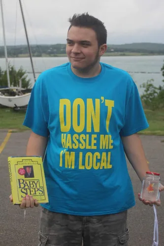 Vista 3 de What about Bob Don't Hassle Me I'm Local scale Recreation tshirt men's unisex blue yellow tee