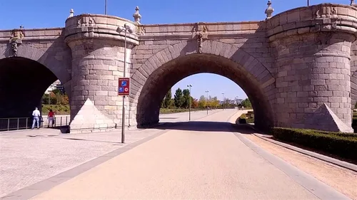 Vista 6 de Virtual Cycle Rides DVD - Madrid, Spain - for Indoor Cycling, Treadmill and Running Workouts