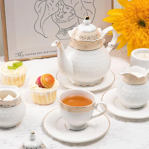 Vista 2 de Sweejar Juego de té de porcelana de 21 piezas, tetera vintage con ribetes dorados, juego de taza y platillo, taza de té para té suelto, azucarero