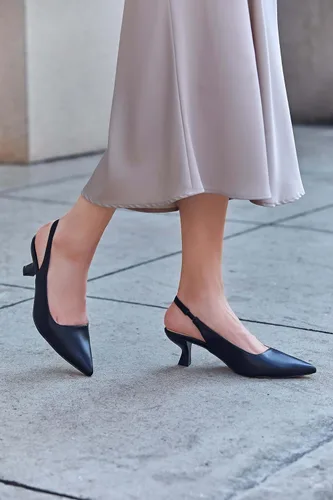 Vista 2 de gihubafuil Zapatos de tacón bajo para mujer, zapatos de tacón cerrado, puntiagudos, zapatos de vestir casuales con espalda descubierta