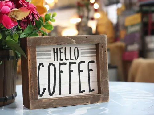 Vista 3 de Parisloft Cartel de madera con texto en inglés «Hello Coffee Barn» para decoración de cocina, cafetería, barra de café, placa de madera rústica
