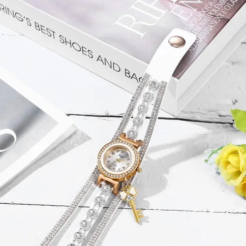 Vista 4 de Avaner Reloj de pulsera bohemio para mujer, reloj de cuero multicapa, relojes de cuarzo con diamantes de imitación brillantes para mujer