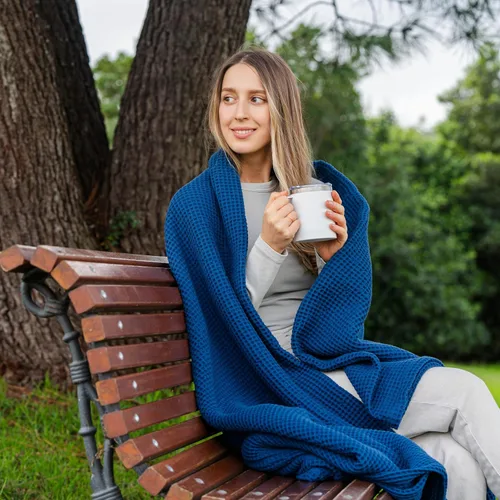 Vista 2 de Manta de algodón orgánico para sofá, 100% algodón orgánico, decorativa, ligera para sofá o cama, manta pequeña tejida moderna para playa, picnic