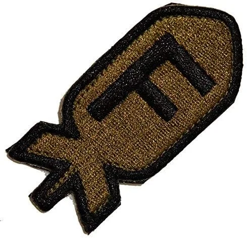 Vista 2 de Gadsden and Culpeper Parche troquelado F-Bomb - Negro, 2" x 3", Cosido, 2 Piezas
