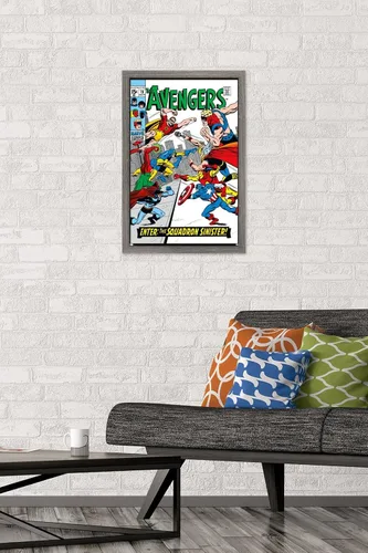 Vista 2 de Trends International Marvel Comics Avengers #70 - Póster de pared, 22.4 pulgadas de largo x 14.7 pulgadas, versión enmarcada en madera de granero