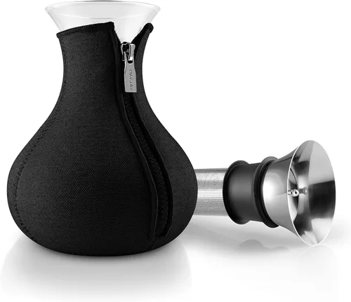 Vista 3 de EVA SOLO Tetera 34oz Vidrio de borosilicato sin goteo con cubierta aislante de neopreno Diseño, funcionalidad y calidad daneses Negro