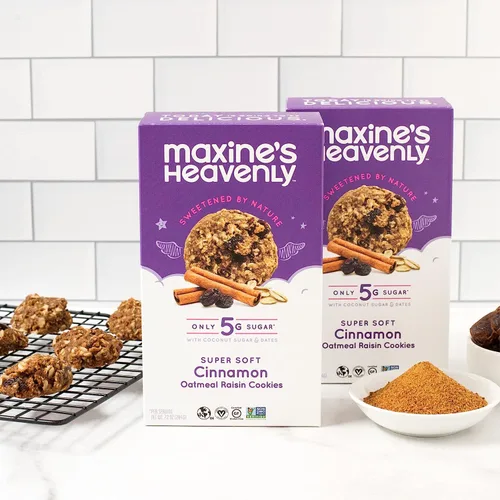 Vista 7 de Maxine's Heavenly Galletas de avena y pasas de canela, sin gluten, hechas con avena, endulzadas con azúcar de coco y dátiles Sabroso postre vegano