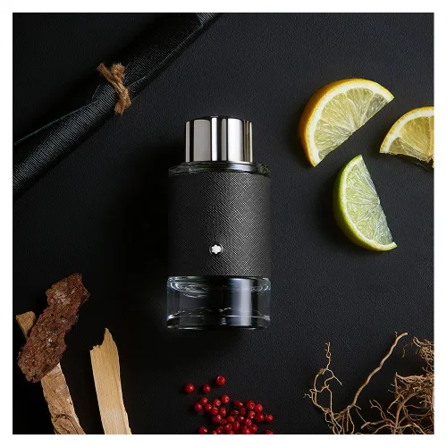 Vista 4 de MONTBLANC - Explorer Eau de Parfum - Men's Fragrance - Woody Leathery Aromatic - With notes of Bergamot, Vetiver & Patchouli