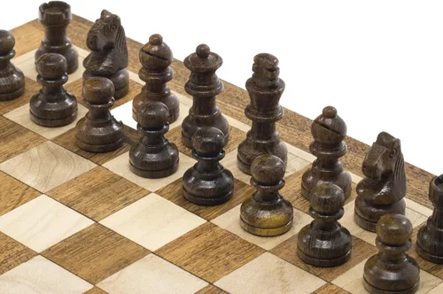 Vista 3 de The Regency Chess Company Sheesham & Boj - Juego de ajedrez con incrustaciones magnéticas de 7 pulgadas