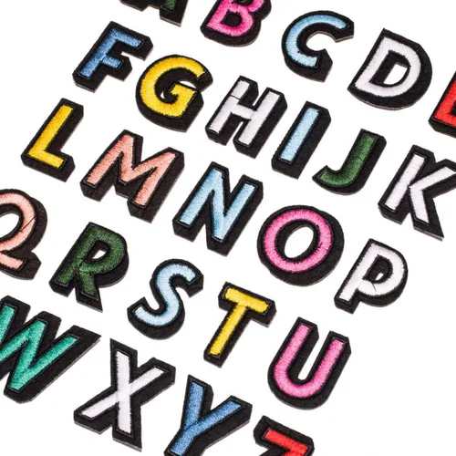 Vista 4 de U-Sky Parches bordados para coser o planchar Letras coloridas completas del alfabeto A-Z Personalización para bricolaje Ropa para niños