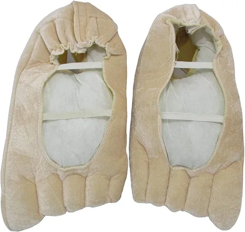 Vista 2 de Nicky Bigs Novelties Accesorio de disfraz para adultos, pantuflas gigantes grandes, divertidas, pies de caverna, cubiertas de zapatos, color beige