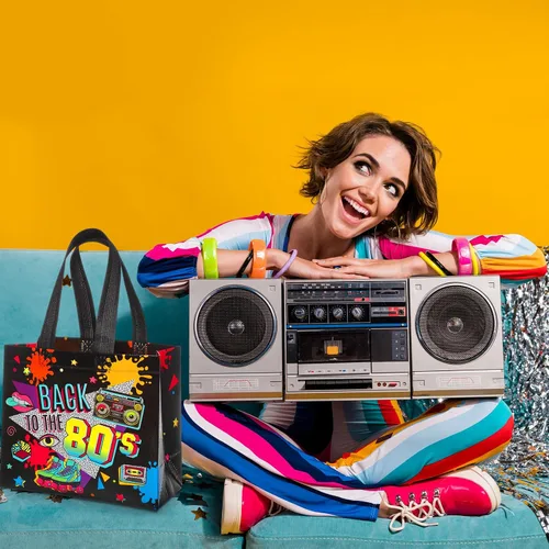 Vista 4 de Blosssound 30 bolsas de recuerdo de fiesta de los años 80 a granel no tejidas de vuelta a los 80, bolsas de regalo de hip hop, golosinas