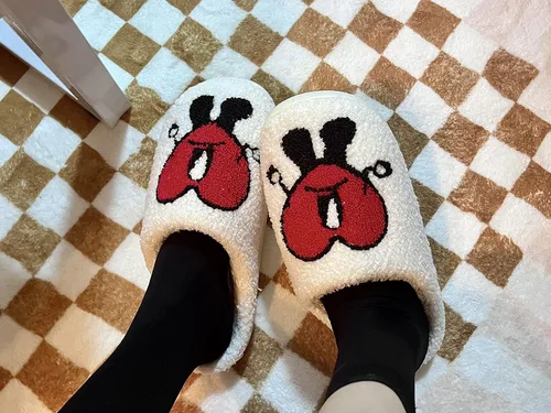 Vista 4 de TENDAWYP Bad Cute Bunny Pantuflas para mujeres y hombres, bordado de dibujos animados, cálidas, interiores, dormitorio, invierno, patrón de amor
