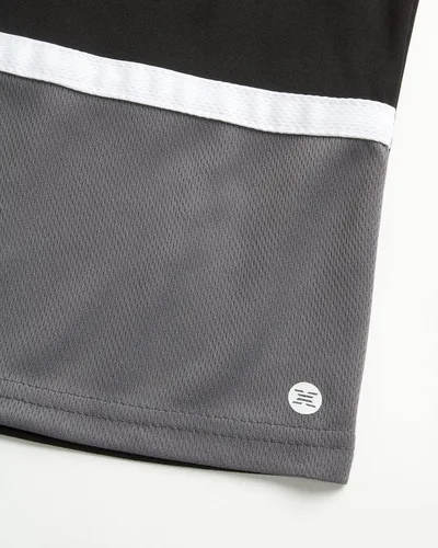 Vista 3 de RBX Conjunto de pantalones cortos activos para niños camiseta de rendimiento, camiseta sin mangas y pantalones cortos de gimnasio (4-12)