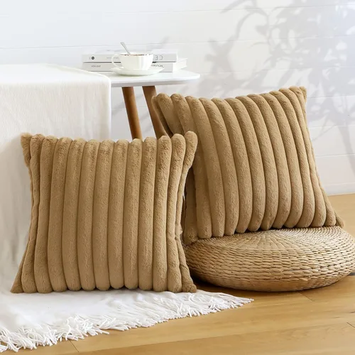 Vista 15 de Soleebee Juego de 2 fundas de cojín decorativo de terciopelo suave y acogedor, fundas de piel sintética de conejo para sofá, cama, silla, cojines