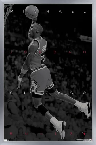 Vista 9 de Trends International Michael Jordan - Póster de pared en blanco y negro, 14.725 x 22.375 pulgadas, versión enmarcada de madera de granero