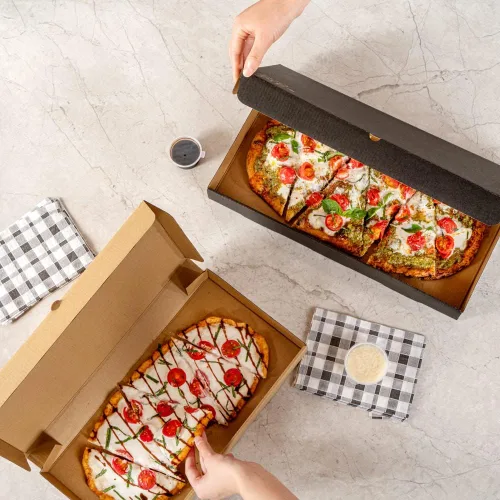 Vista 115 de Restaurantware - Cajas para pizza, 50 unidades, 14 x 7 x 1.5 pulgadas, embalaje de papel de cartón corrugado con bloqueo de pestañas, resistente a