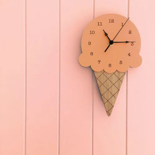 Vista 5 de AkoMatial Reloj de pared silencioso con forma de helado de madera, sala de estar, oficina, decoración de dormitorio para niños