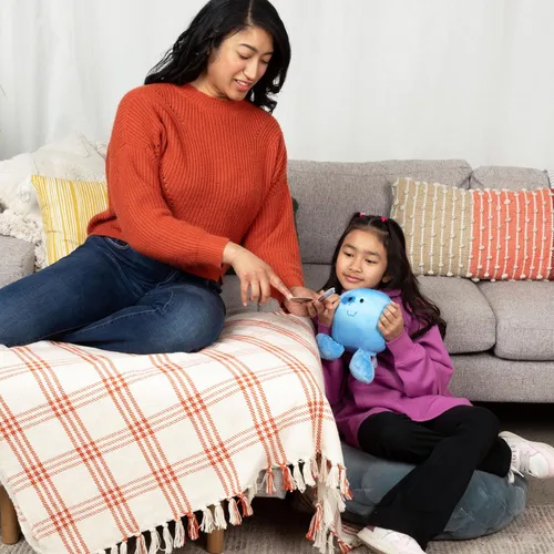 Vista 3 de Celestial Buddies Neptune Buddy Peluche suave de 10 pulgadas, características bordadas, etiqueta de datos divertidos sobre planetas para niños