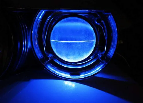 Vista 3 de Tira de luces LED Devil Demon Eye de iJDMTOY 3-SMD para adaptación a las luces de proyector o portavasos LED, caja de guantes, fluorescentes