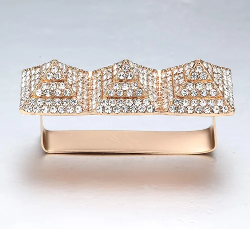 Vista 5 de Anillo de pirámide de aleación punk con diamantes de imitación, rapero hip hop, labios rojos, bisutería, tamaño de 2 dedos